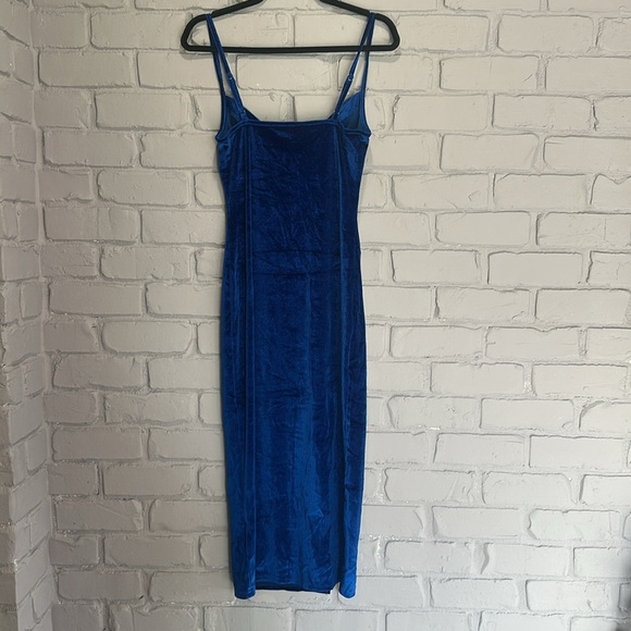 NEW Elegant Blue Velvet Dress size L - Picture 2 of 7